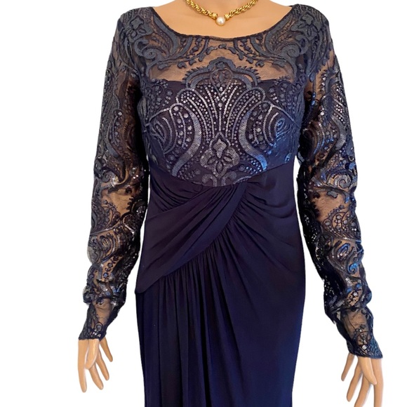 Formal long navy sequins, draped fitted gown - Picture 4 of 12